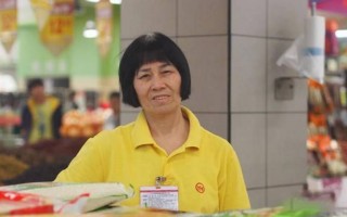50岁短视频剪辑 保洁阿姨逆袭成网红：50岁学剪辑月入3万