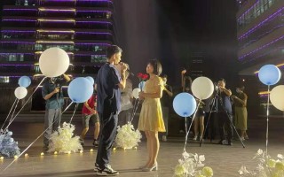 求婚短视频制作mv 他们终于要领证了！独家求婚画面曝光，还有一个MV……