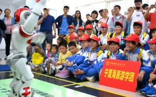 科技图片大图 全国科技活动周：科技馆里感受科技魅力#